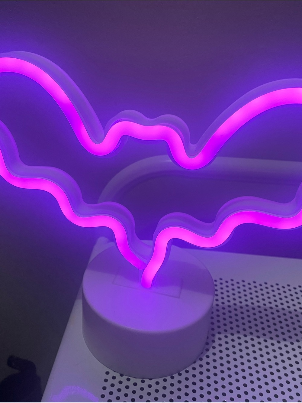 Source Unknown Pink and Purple Neon Heart Lamp